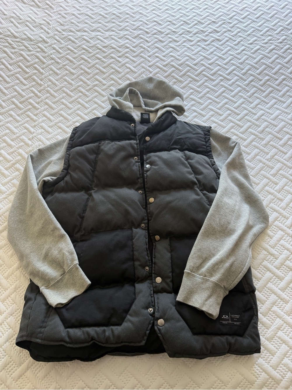 Oakley Women's Black Puffer Jacket Large